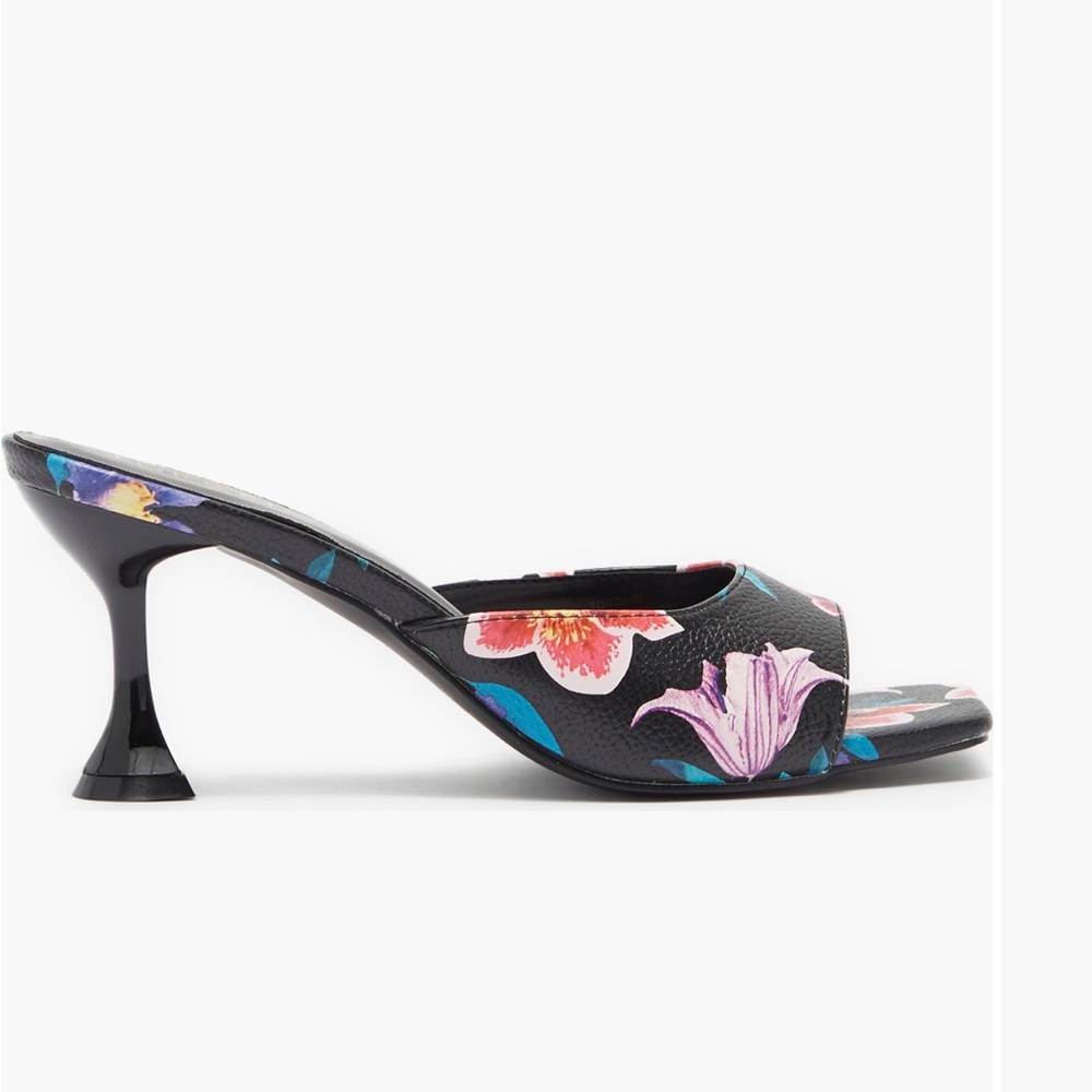 Torgeis Jasmine Floral Mule Sandal